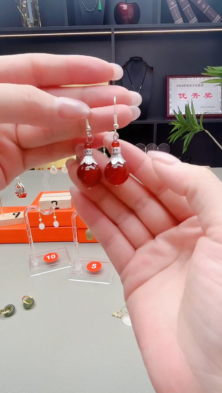 未镶嵌耳钉玛瑙/玉髓524