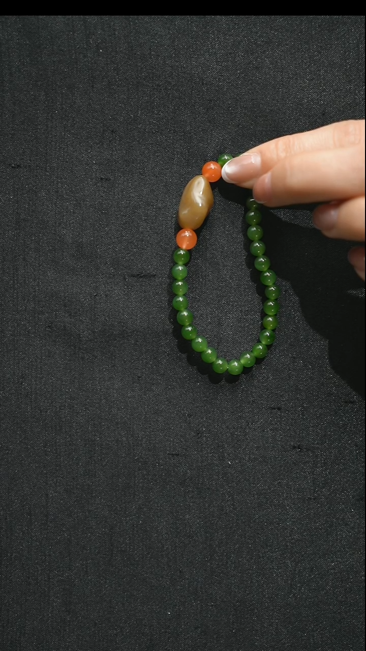 未镶嵌手链和田玉咖**雨未镶嵌 手链 和田玉 咖*雨