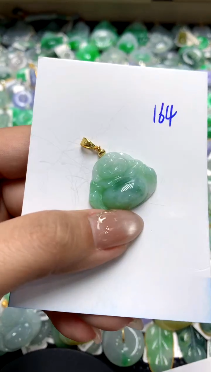 【闪购商品】翡翠颈饰合金111111111