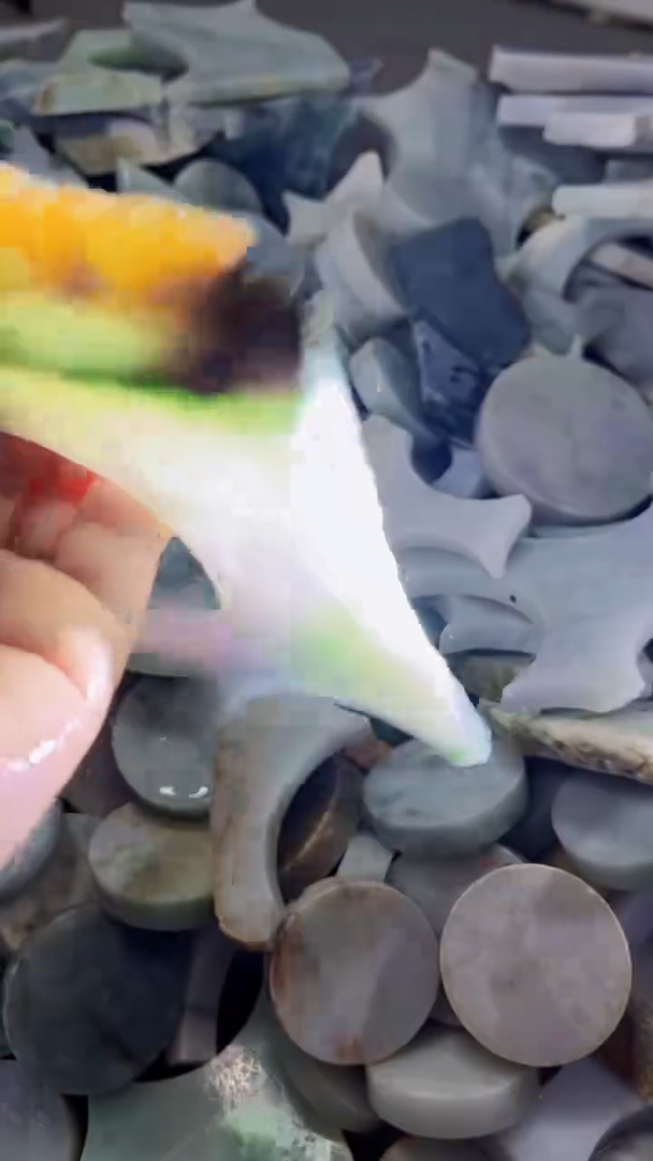 【闪购商品】翡翠挂件未镶嵌A货康壹263