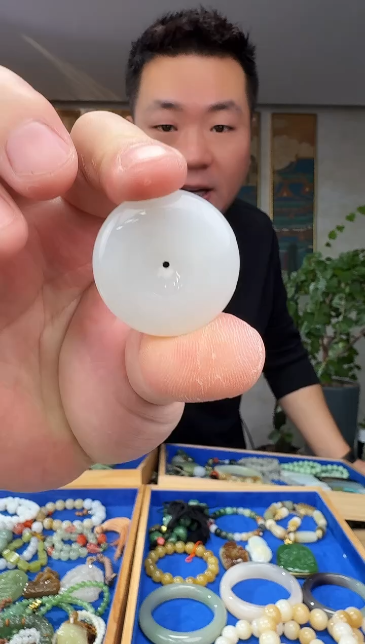未镶嵌和田玉挂件拍一发一