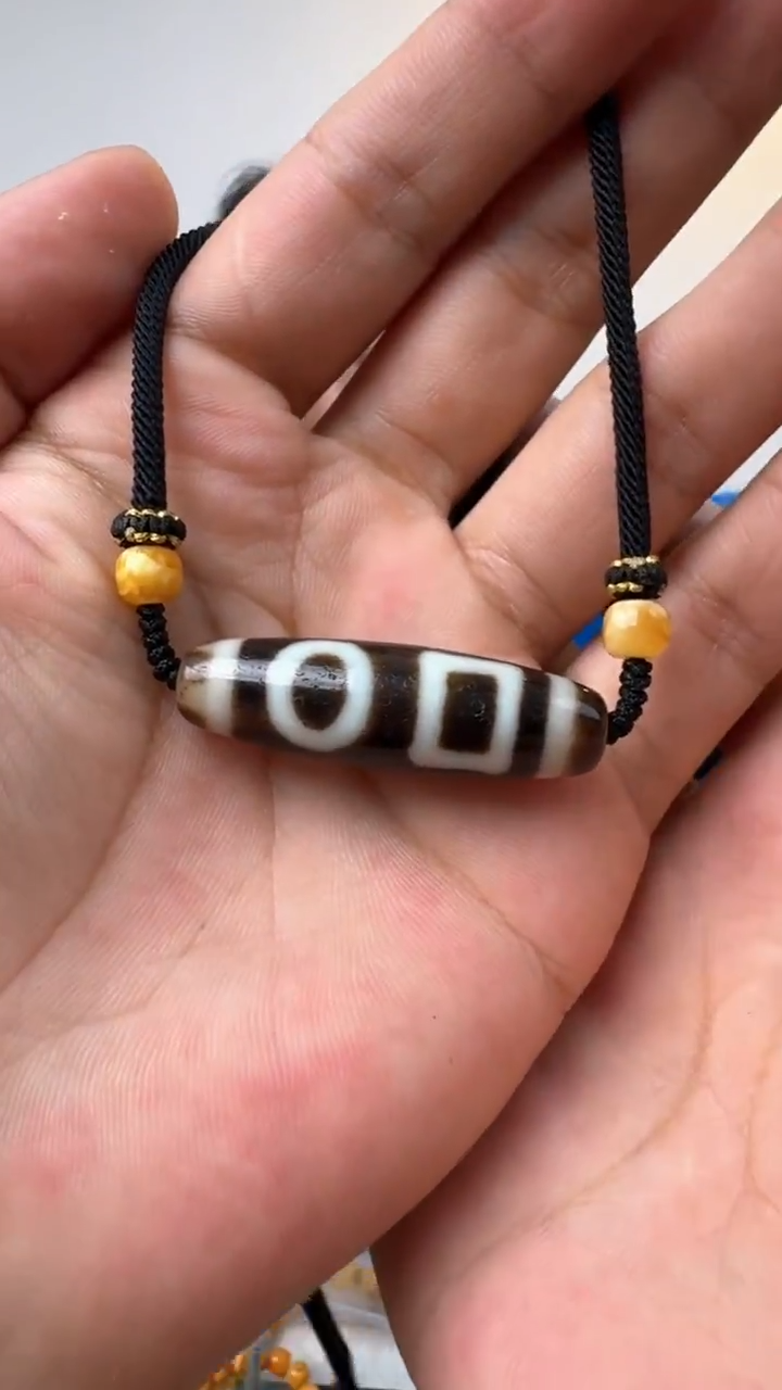 【闪购商品】玛瑙/玉髓颈饰未镶嵌噶玛珠宝