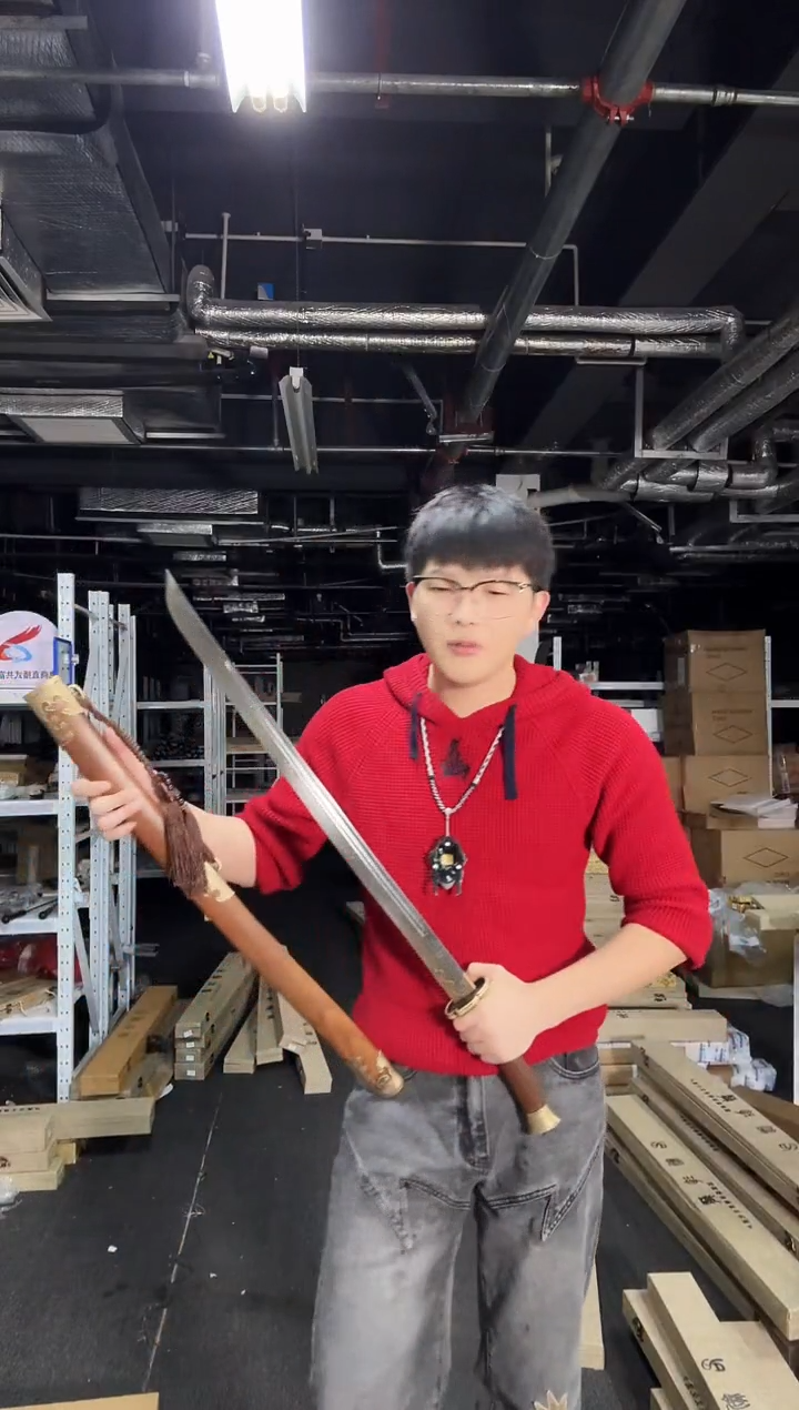 唐草绣春刀 黄铜 重蚁木