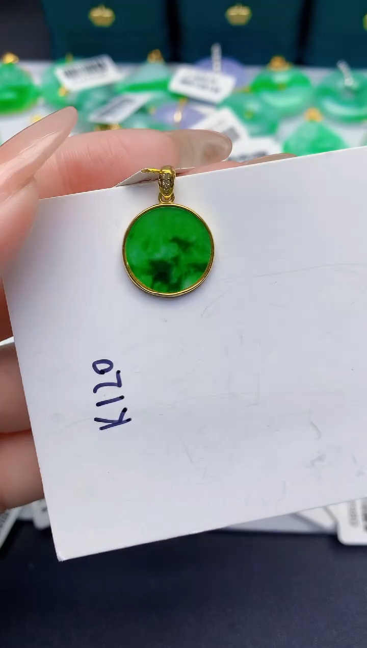 颈饰未镶嵌翡翠缅甸天然翡翠A货