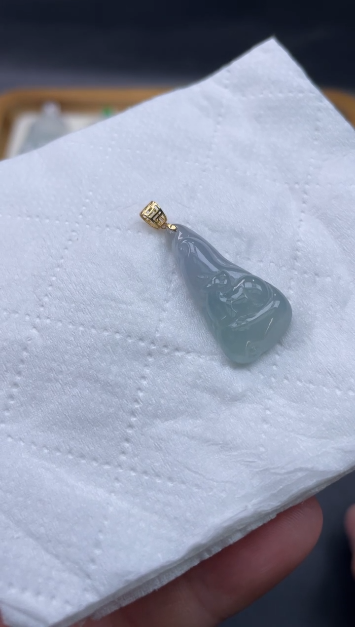 【闪购商品】翡翠颈饰18K金镶嵌67.........