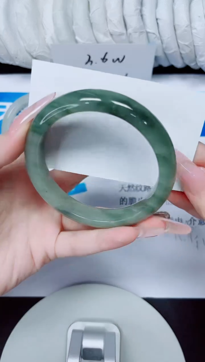 石英质玉手镯未镶嵌169/59