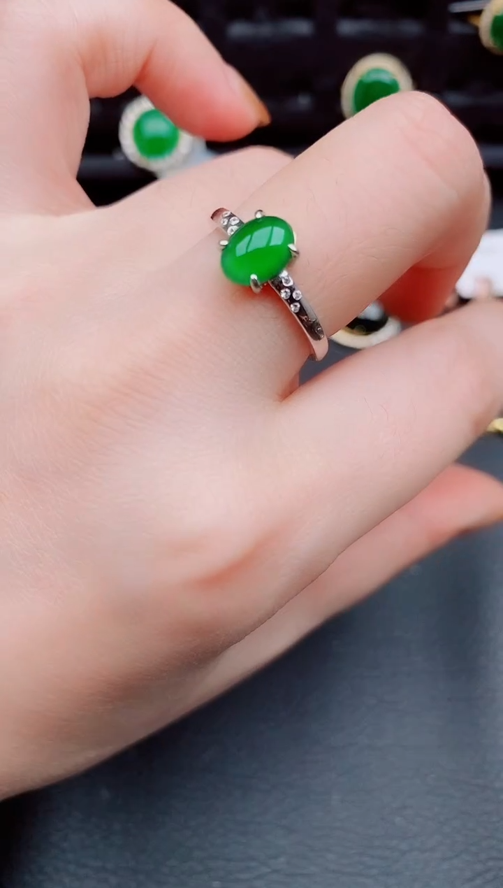 【闪购商品】翡翠戒指银S925镶嵌天然a货翡翠758