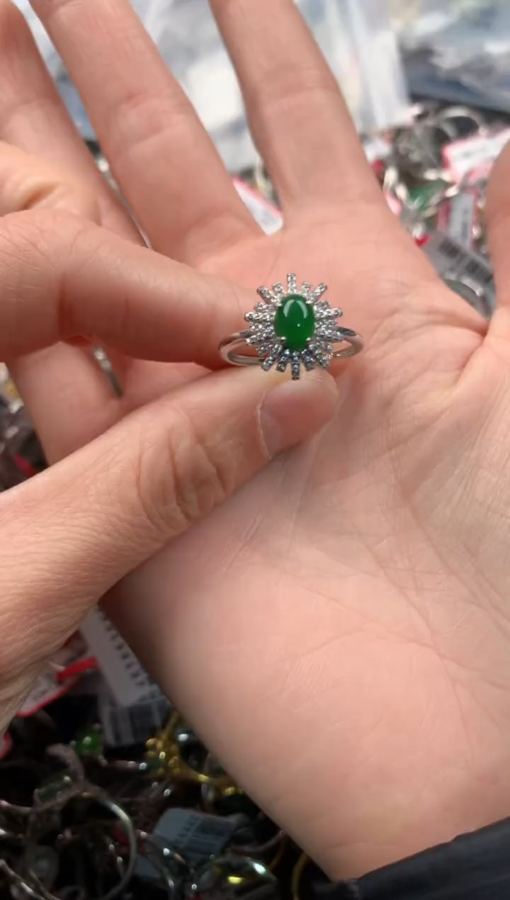 银S925镶嵌戒指翡翠333       8