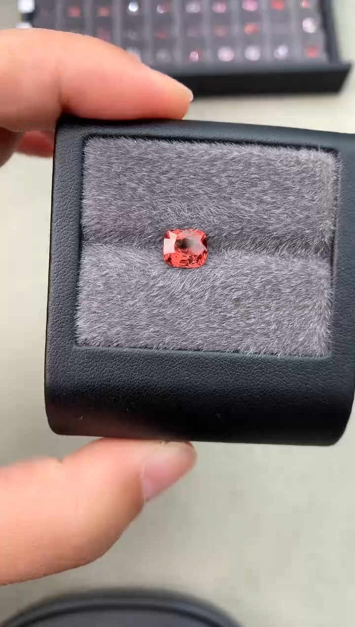 【闪购商品】定制尖晶石裸石未镶嵌2.08ct 枕型 日落色调
