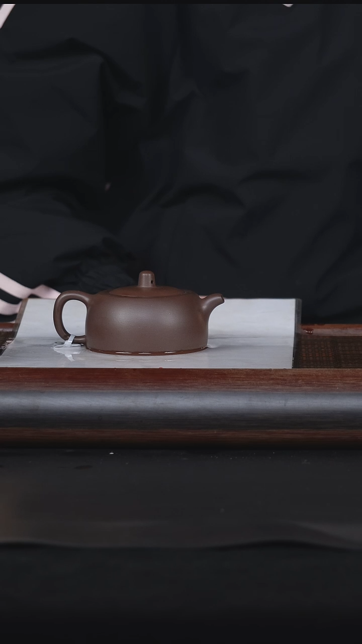 【闪购商品】紫砂茶壶18老紫泥井栏160
