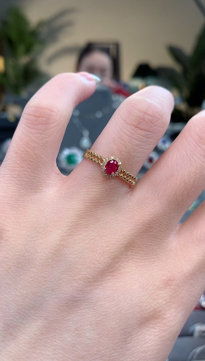 【闪购商品】红宝石戒指18K金镶嵌红宝石