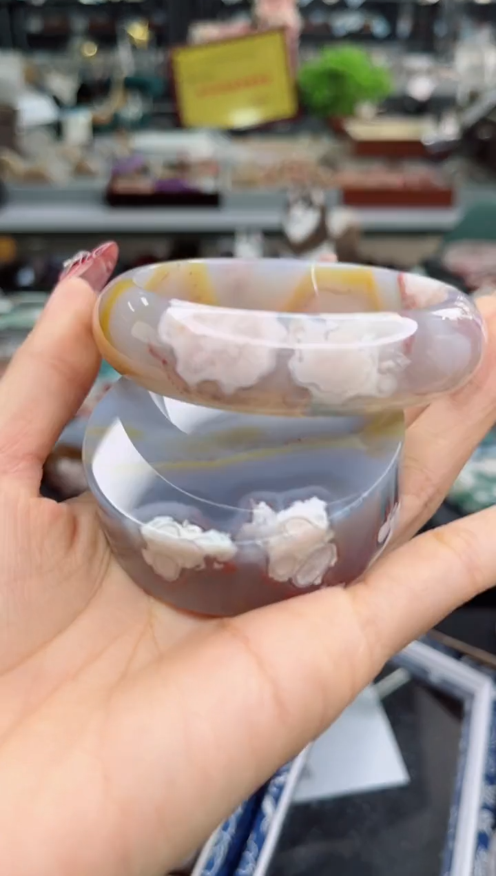 【闪购商品】石英质玉手镯未镶嵌63圈口（赠品镯心）6505176