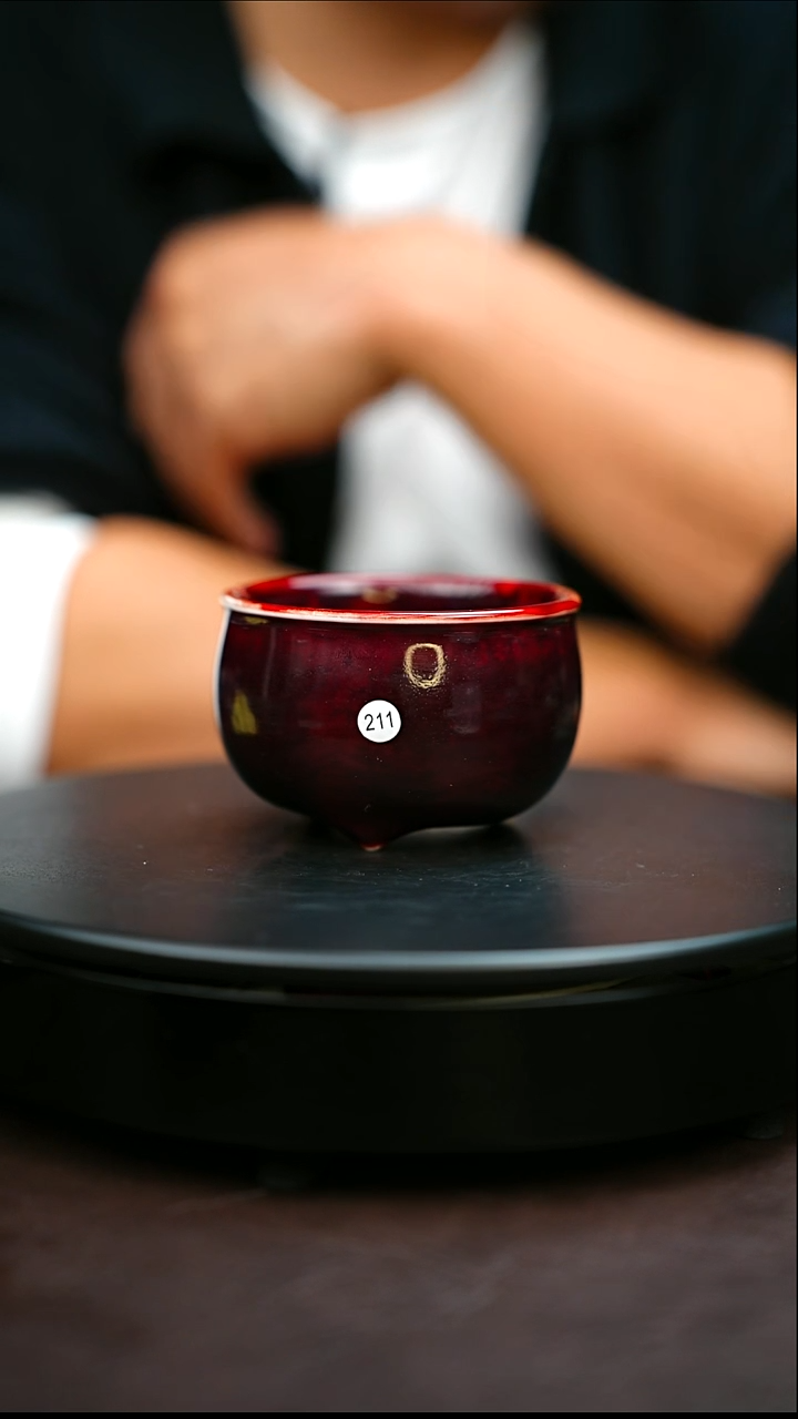 211#原矿钧瓷炉钧釉三足杯