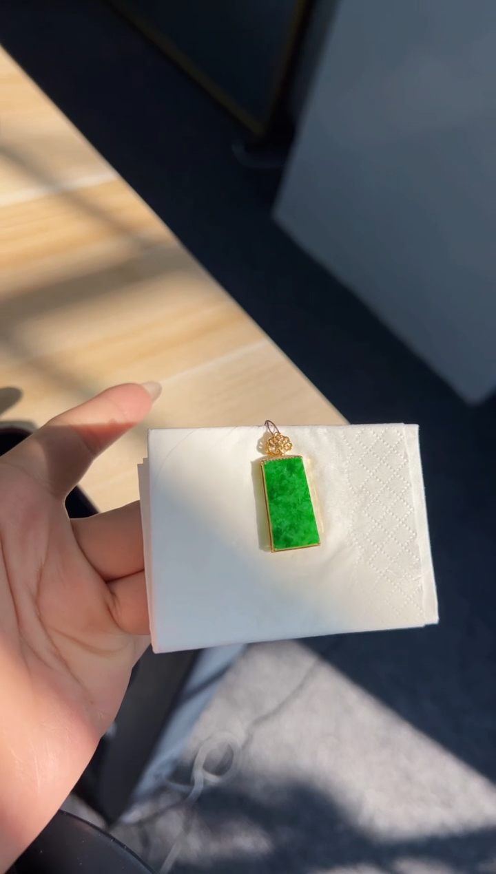 【闪购商品】翡翠颈饰18K金镶嵌Q缅料A货翡翠/支持复检/一件