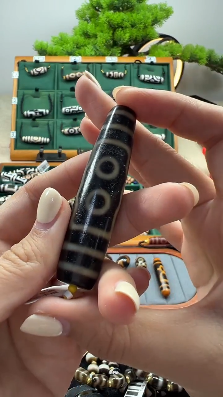 玛瑙/玉髓（覆膜）颈饰未镶嵌9.（微瑕）