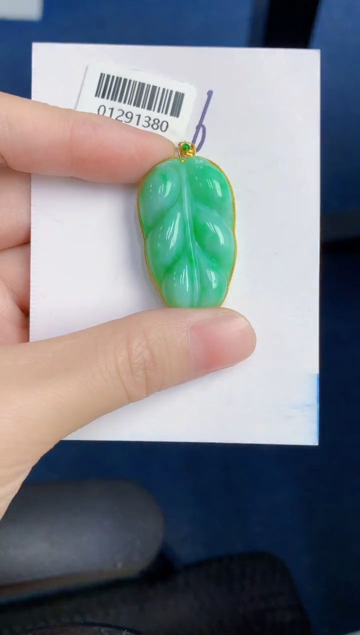 【闪购商品】翡翠颈饰18K金镶嵌000000000