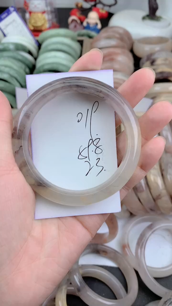 未镶嵌手镯石英质玉019