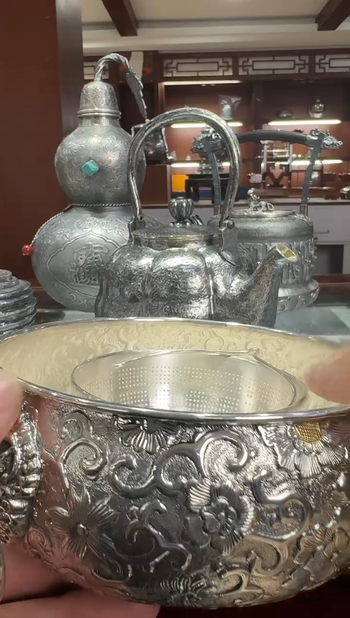 娃*足银精工手工缠枝莲百花煮茶器