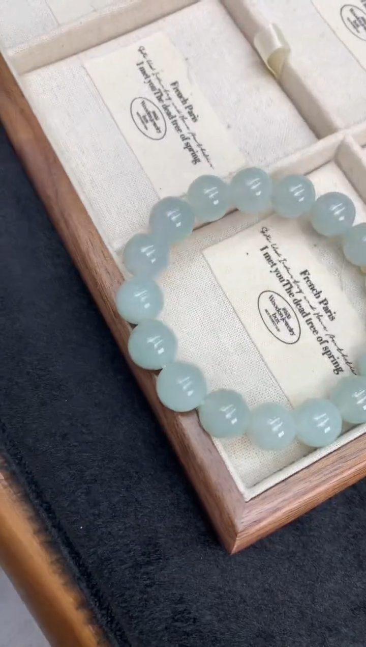 【闪购商品】翡翠颈饰未镶嵌手串