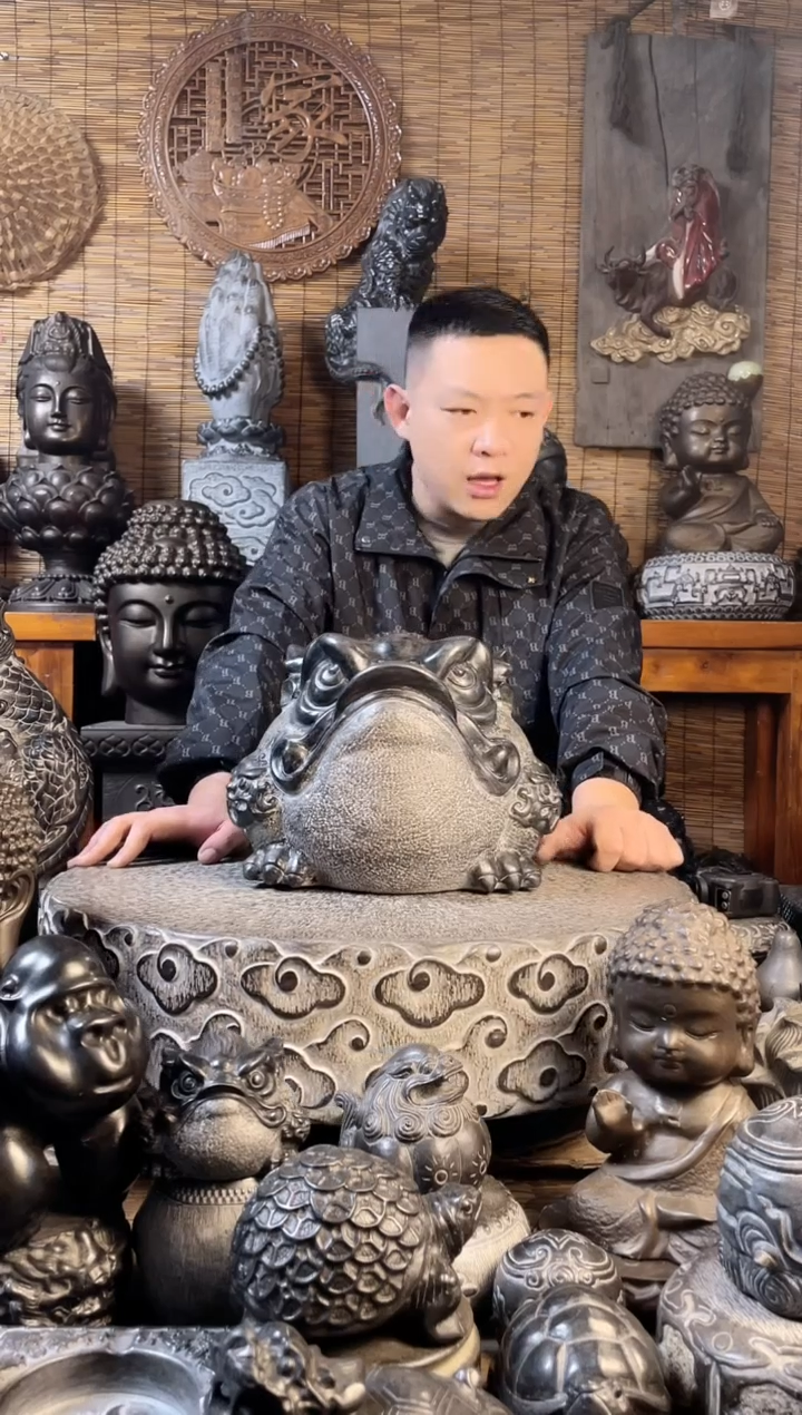 【闪购商品】30金蟾天然青石雕刻