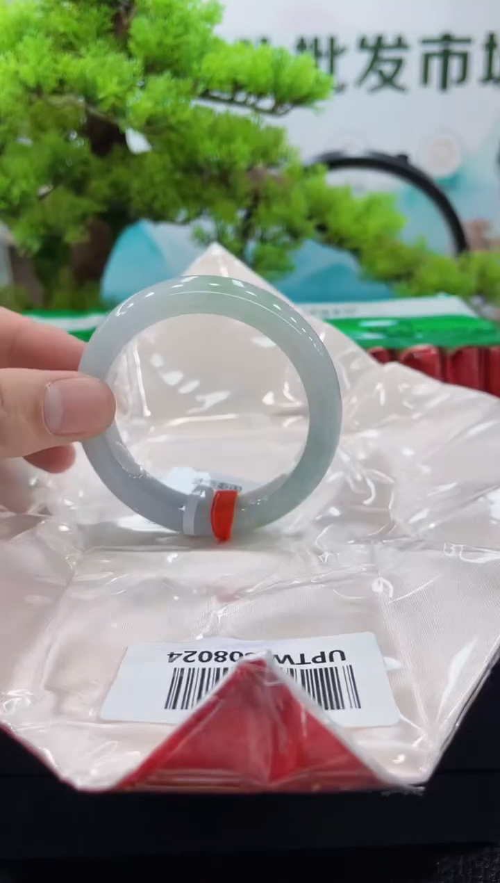 【闪购商品】翡翠手镯未镶嵌手镯