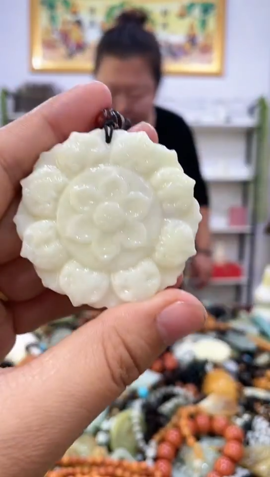 未镶嵌岫玉挂件 