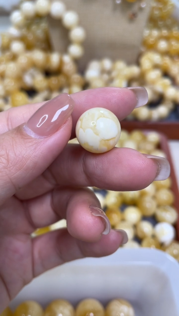 【闪购商品】琥珀颈饰未镶嵌原矿俄料蜜蜡圆珠14mm