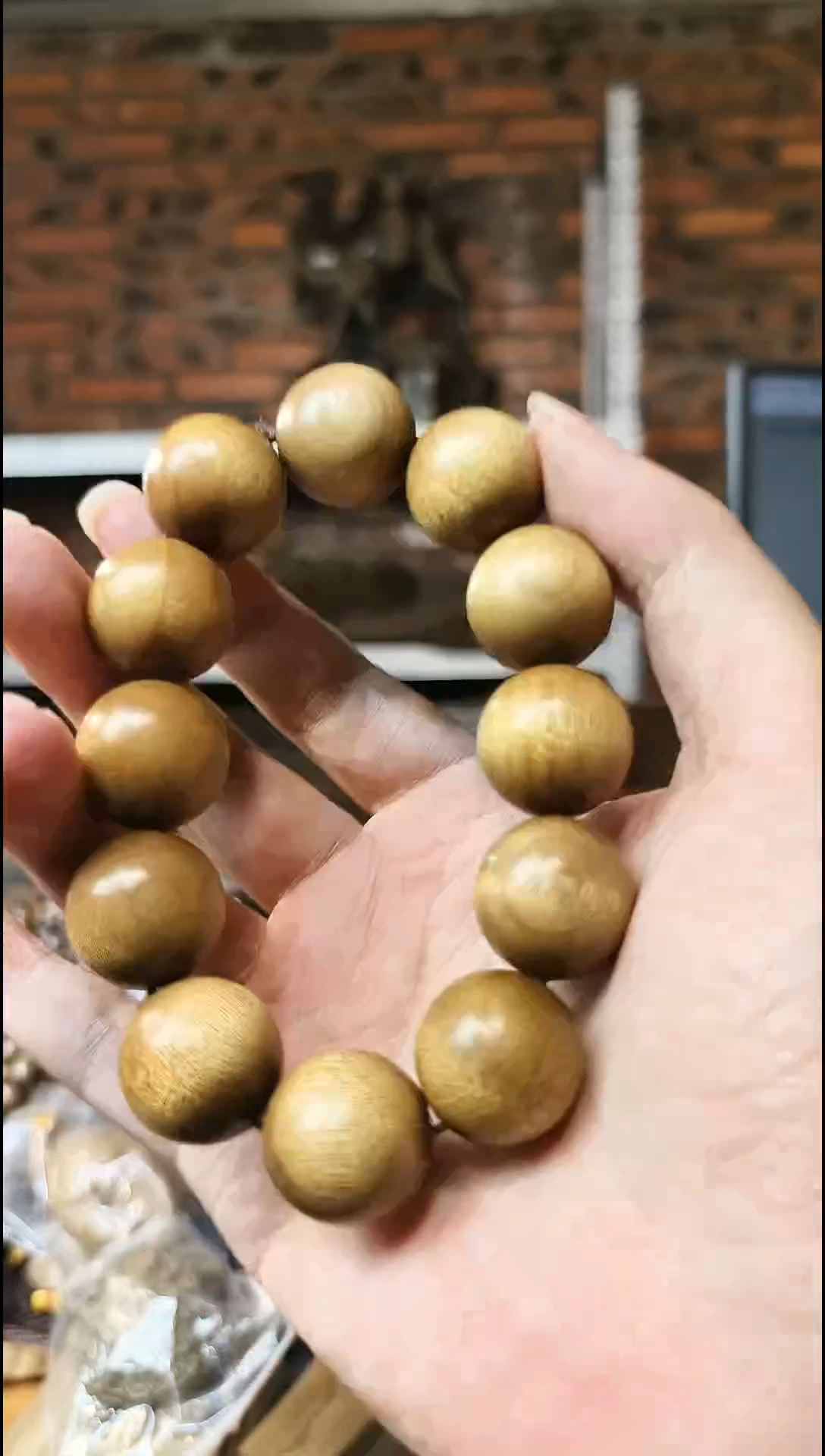 【闪购商品】金丝楠2.0阴沉黄手串