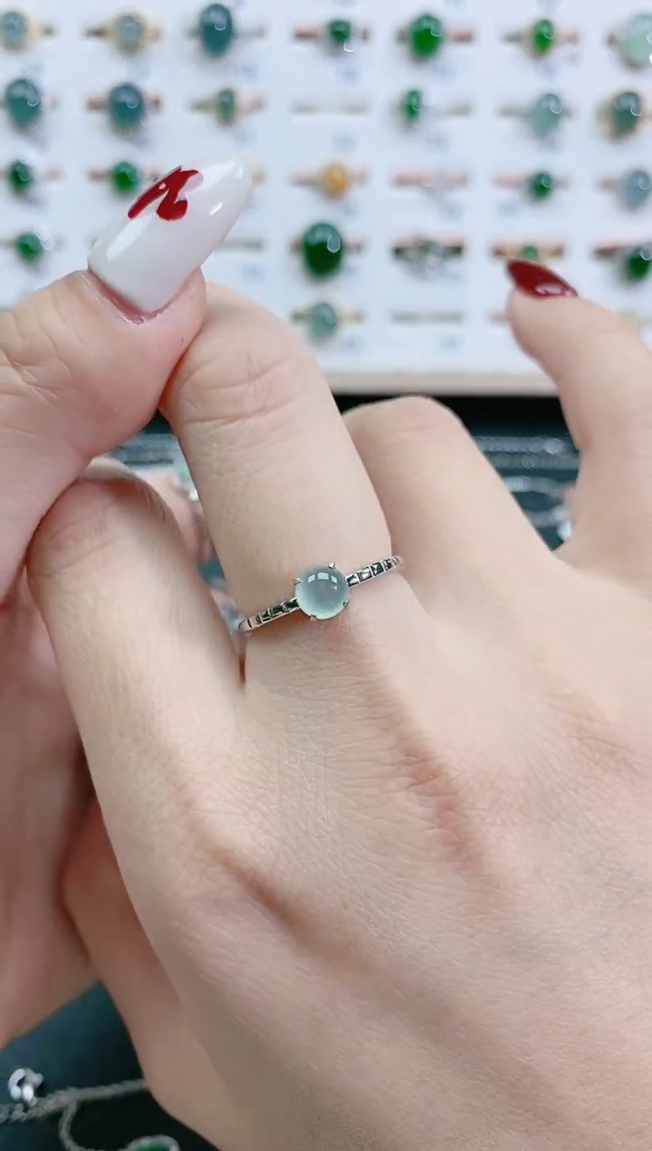 翡翠戒指银S925镶嵌天然翡翠