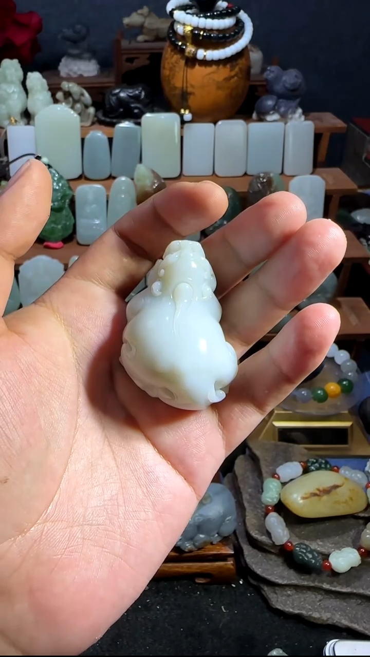 颈饰未镶嵌和田玉1**9100*30为一单