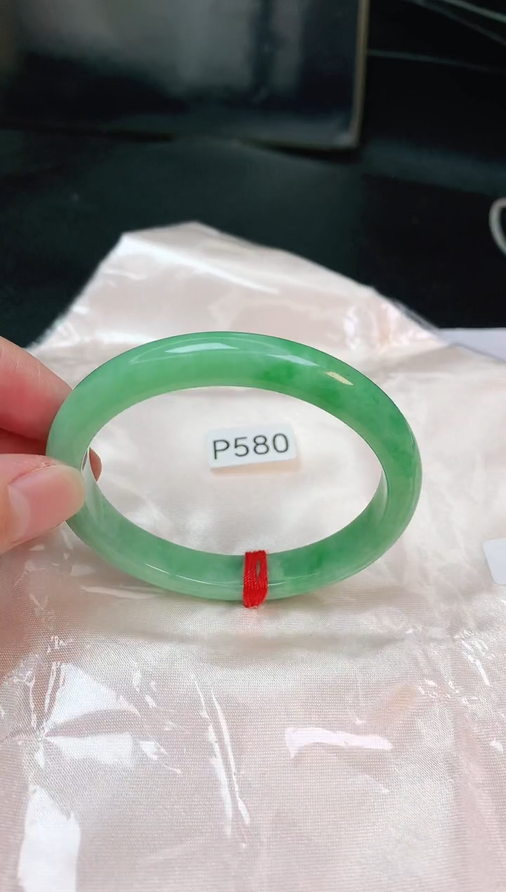 【闪购商品】翡翠手镯未镶嵌缅甸天然A货翡翠