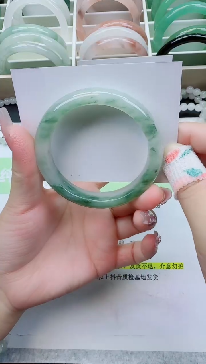 【闪购商品】石英质玉手镯未镶嵌108/55-56圈