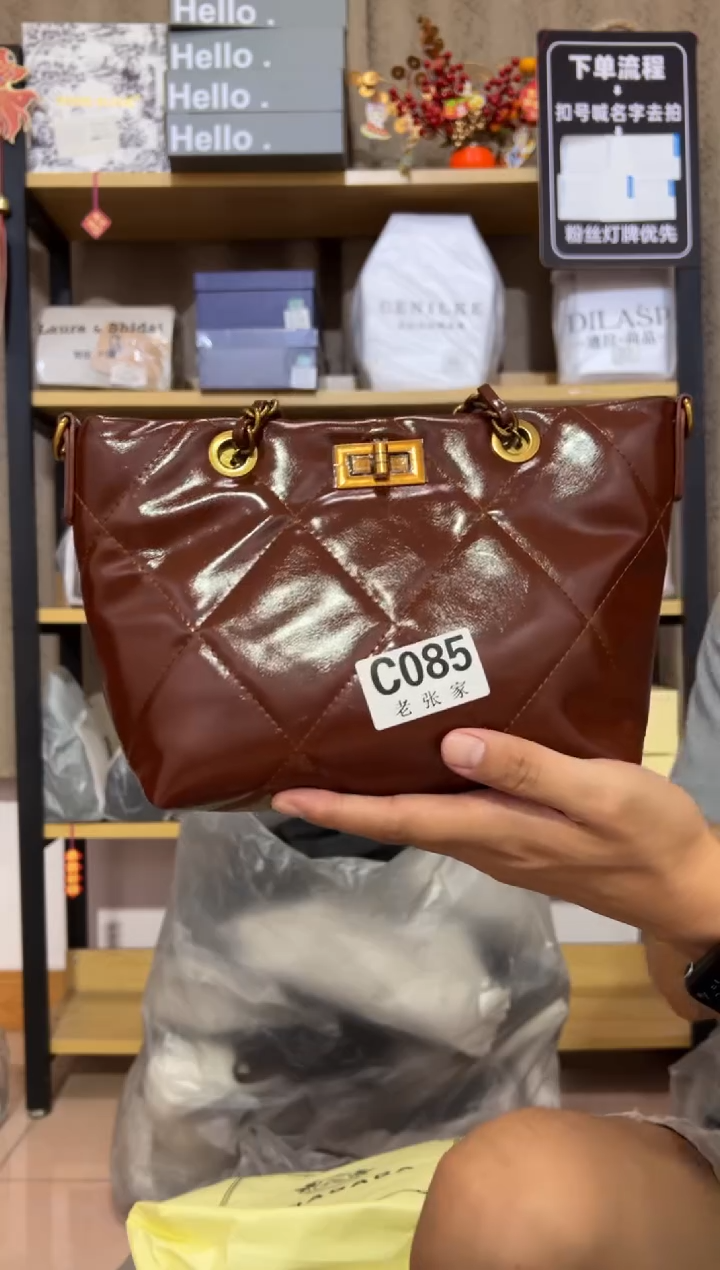 小牛剖层皮革老张家女包085