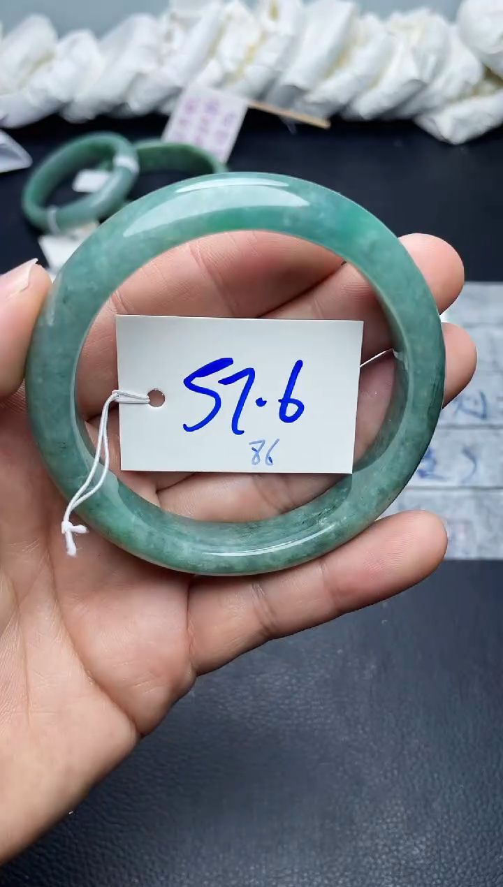 未镶嵌手镯翡翠86