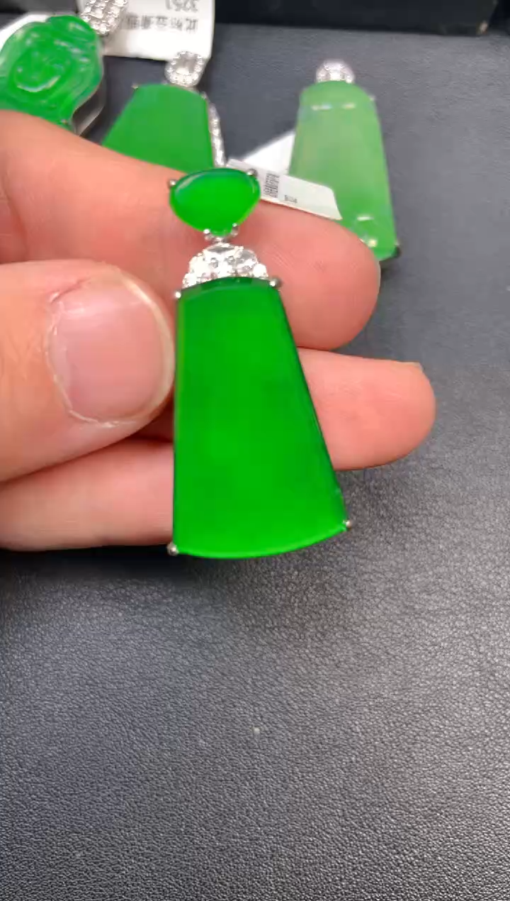 吊坠(不含链)银S925镶嵌翡翠吊坠