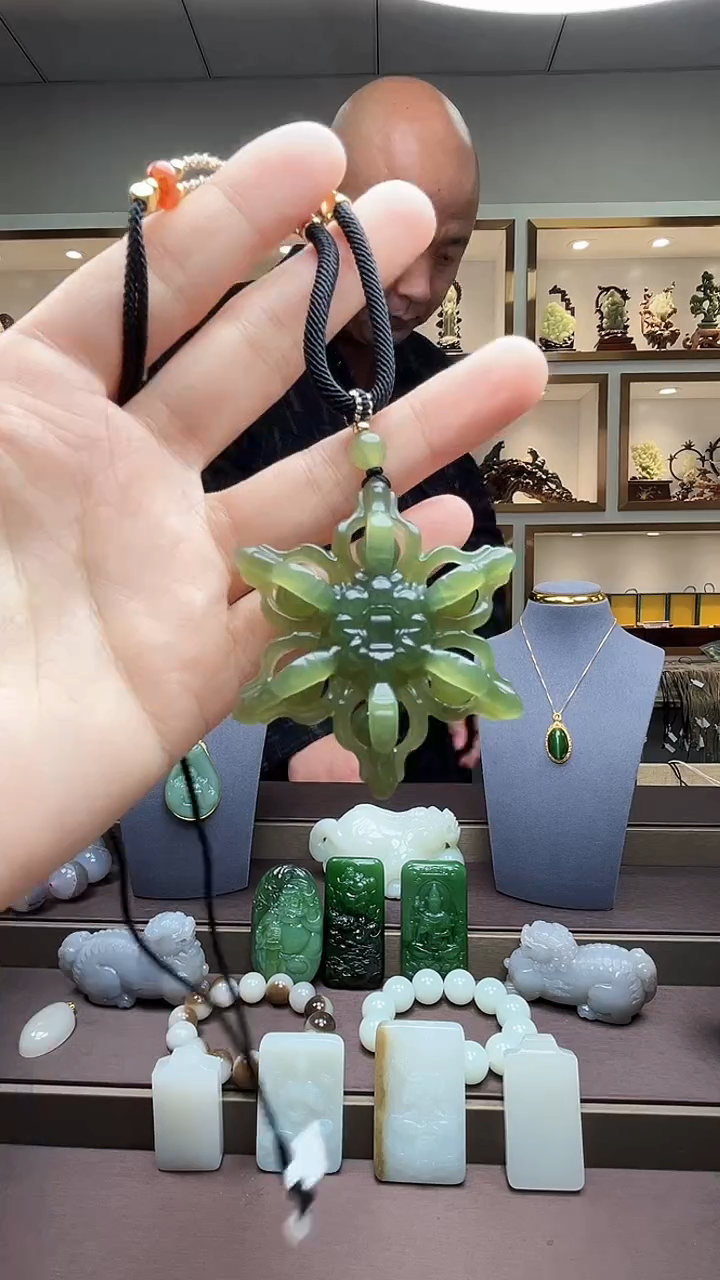 【闪购商品】和田玉挂件未镶嵌苏