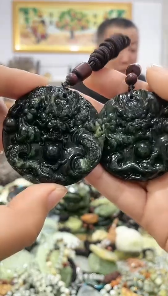 未镶嵌岫玉挂件 多样性发货发其中一件