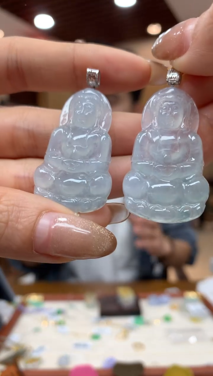 吊坠(不含链)18K金镶嵌翡翠观音多样性发货1件