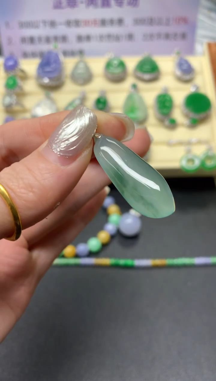 【闪购商品】翡翠吊坠(不含链)18K金镶嵌吊坠|1800+180