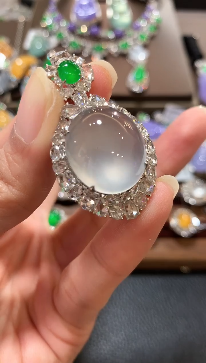 吊坠(不含链)18K金镶嵌翡翠暴*m99   