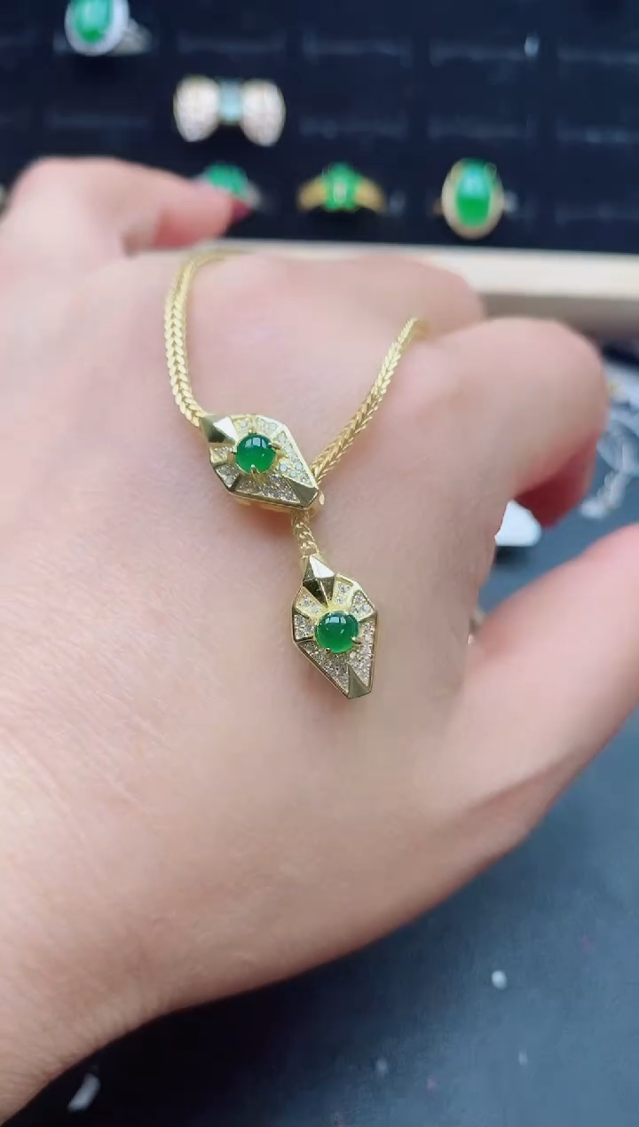 【闪购商品】翡翠吊坠(赠链)银S925镶嵌321321