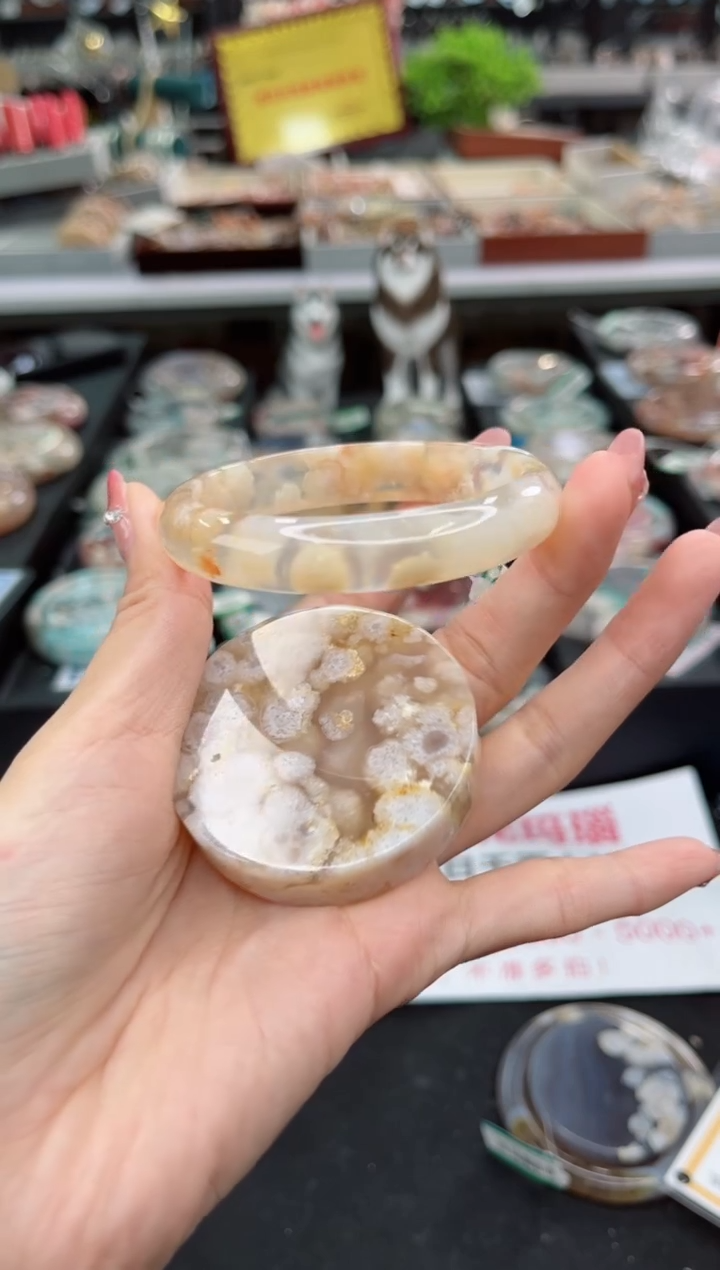 【闪购商品】石英质玉手镯未镶嵌54圈口（赠品镯心）3507370