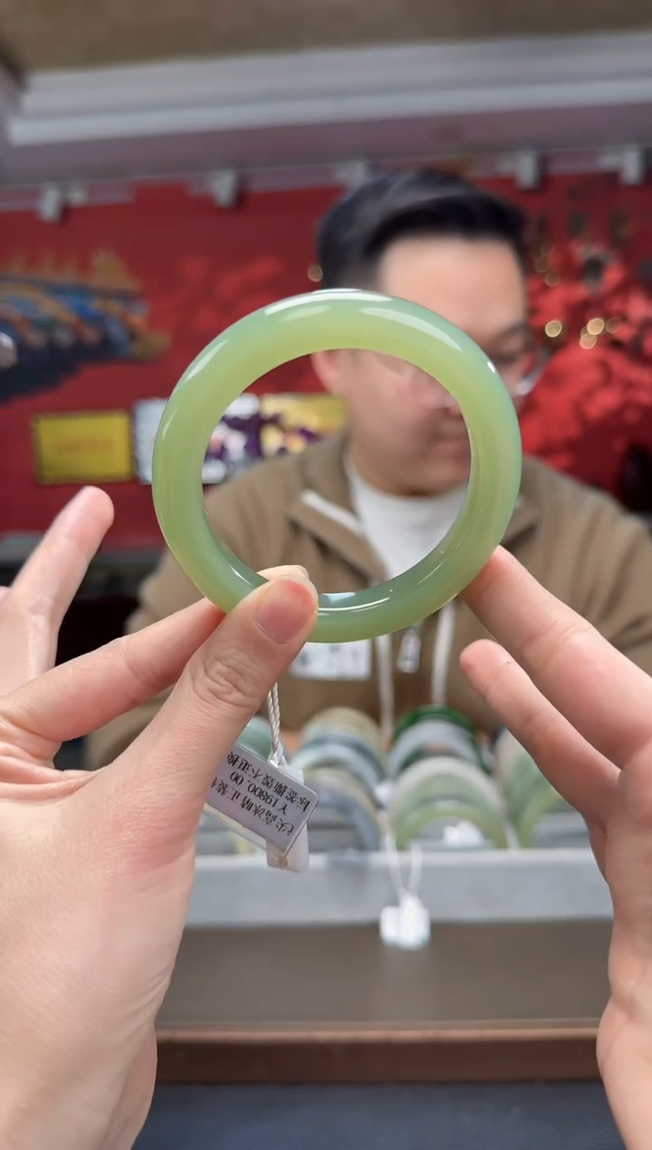 【闪购商品】和田玉.未镶嵌高冰晴正装镯54-59