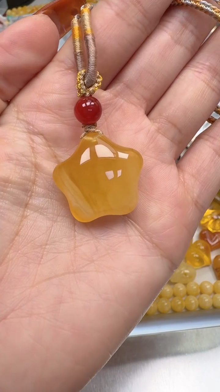 裸石琥珀未镶嵌如图