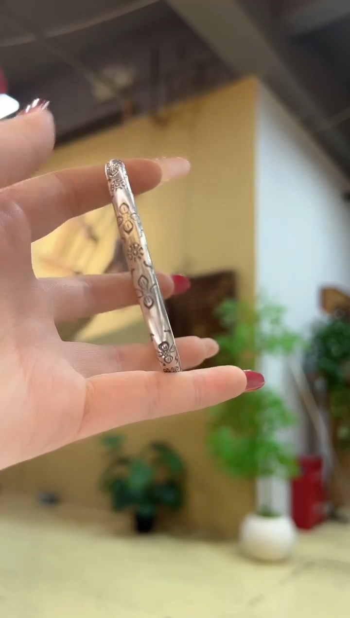 无925银清**然手镯 