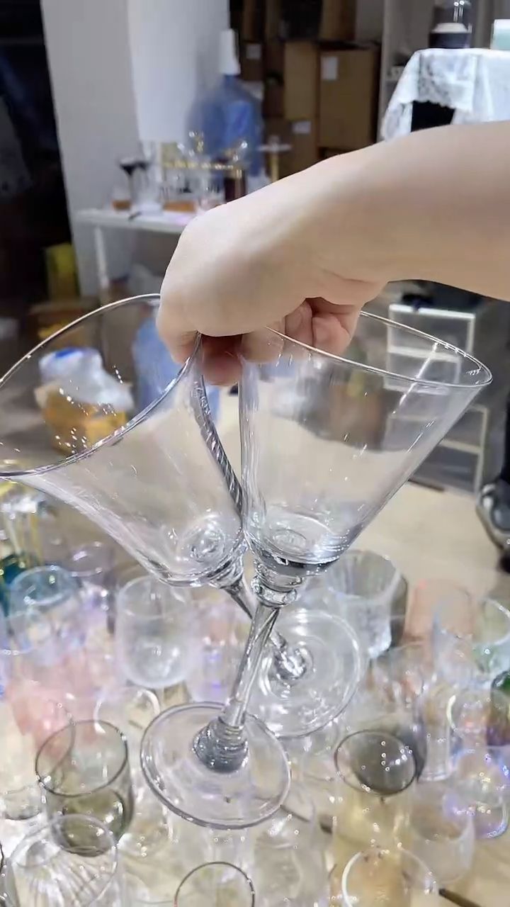 【闪购商品】水晶玻璃2只喇叭状红酒杯