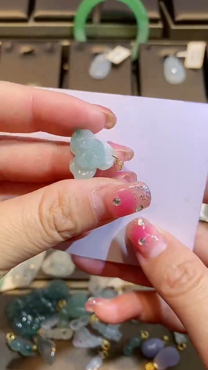 【闪购商品】翡翠颈饰18K金镶嵌纯天然A货翡翠一件