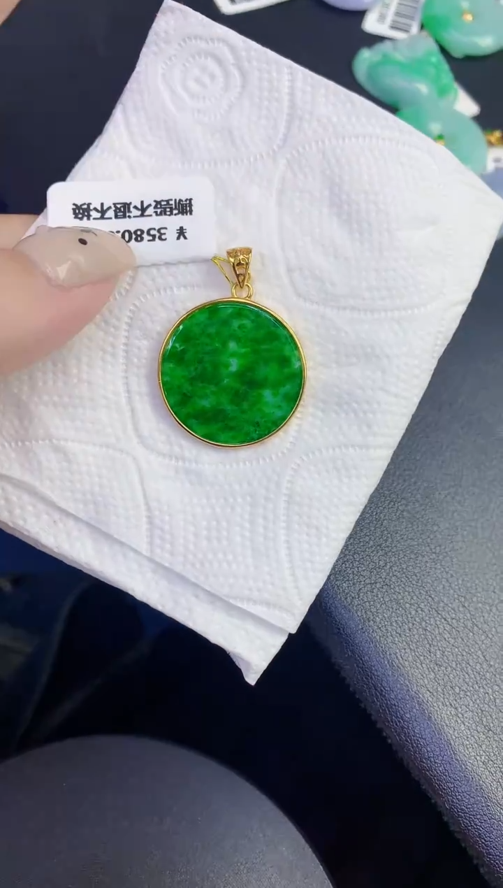 颈饰未镶嵌翡翠缅甸天然翡翠A货