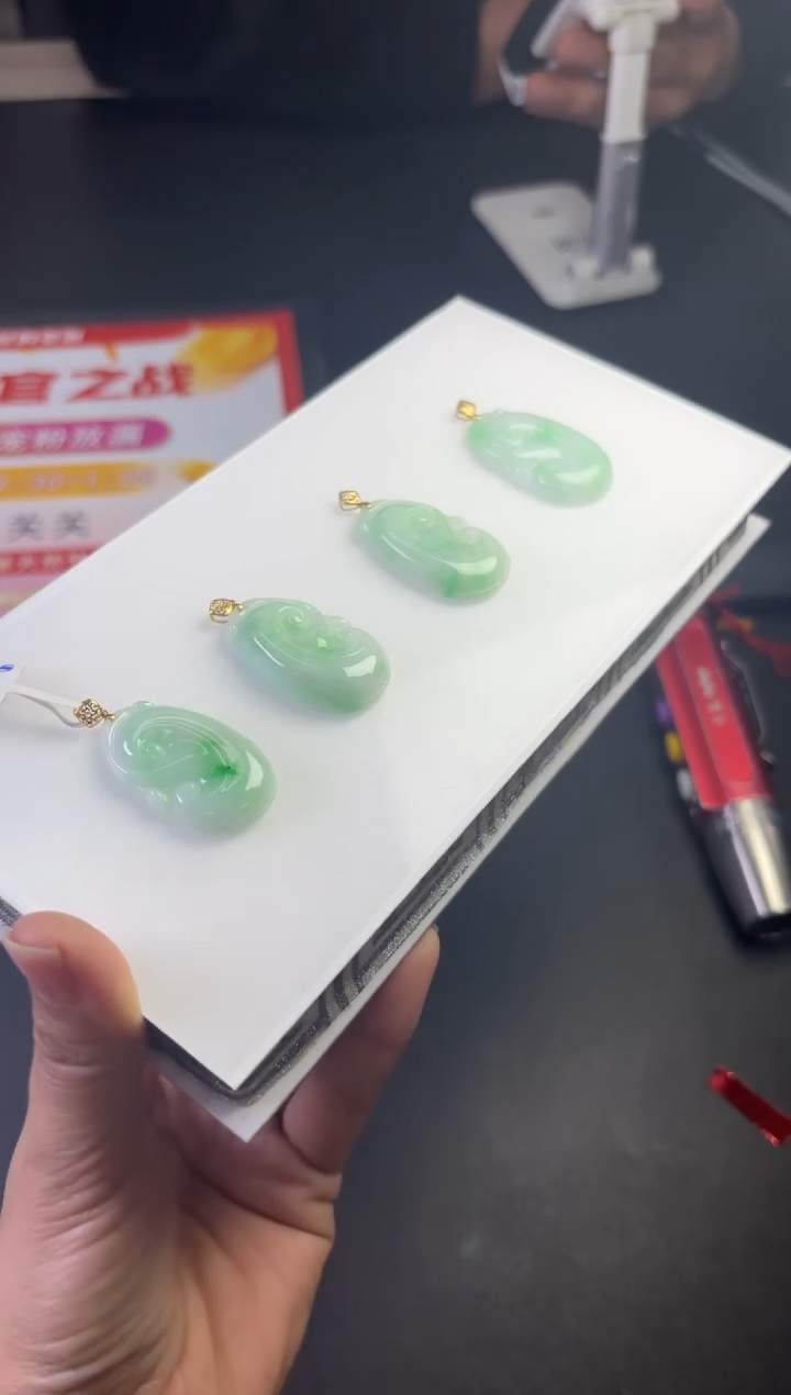 【闪购商品】翡翠挂件18K金镶嵌多样性发一件JW3602K