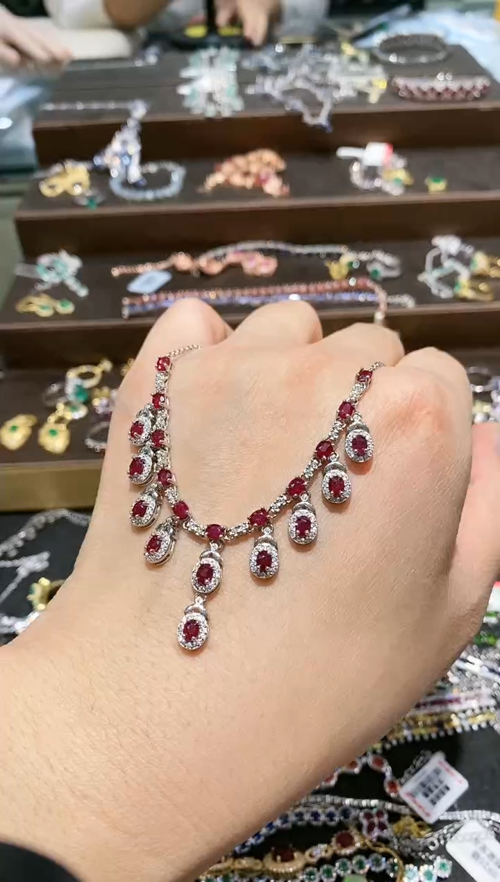 【闪购商品】红宝石颈饰银S925镶嵌项链